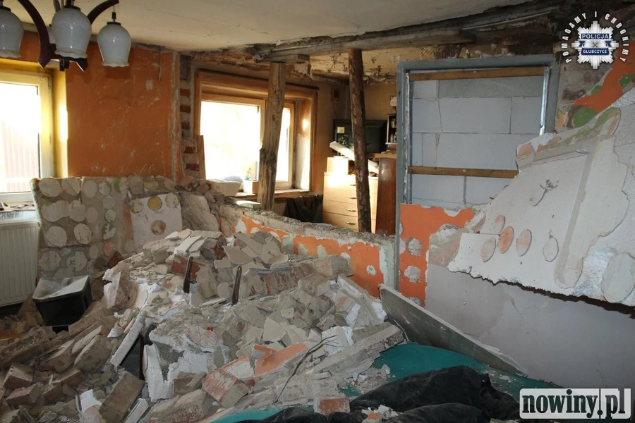 Butla z gazem eksplodowała w mieszkaniu. W środku było dwóch mężczyzn