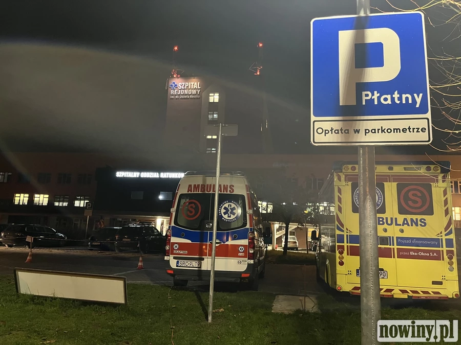 Radni powiatowi żądają zmian na płatnym parkingu przy szpitalu w Raciborzu. "To jest jak atak na mieszkańców, łupienie ich na 150 zł"