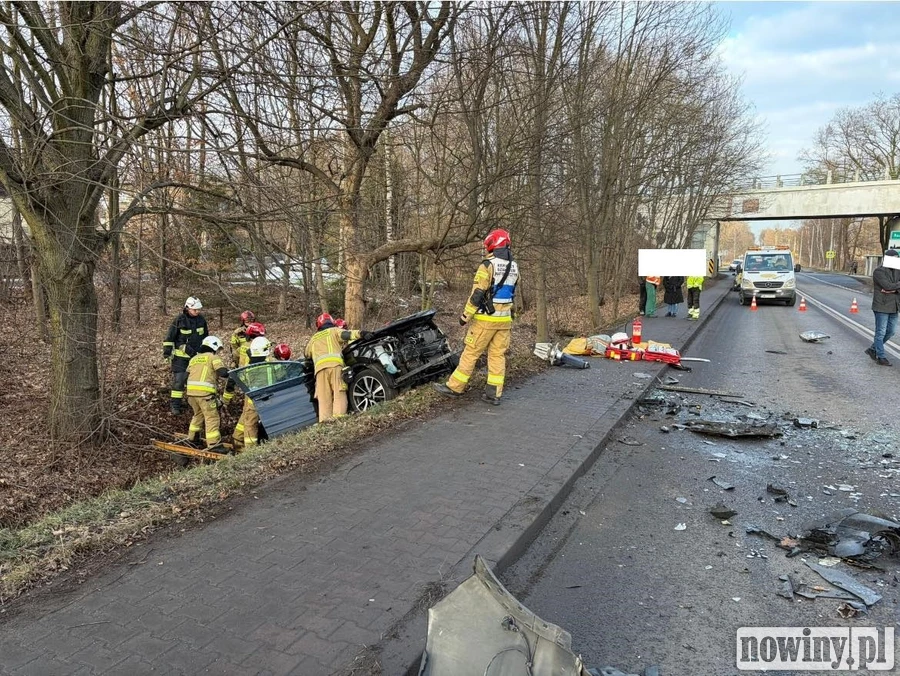 Poważny wypadek na Rybnickiej w Wodzisławiu. realizowane są działania służb