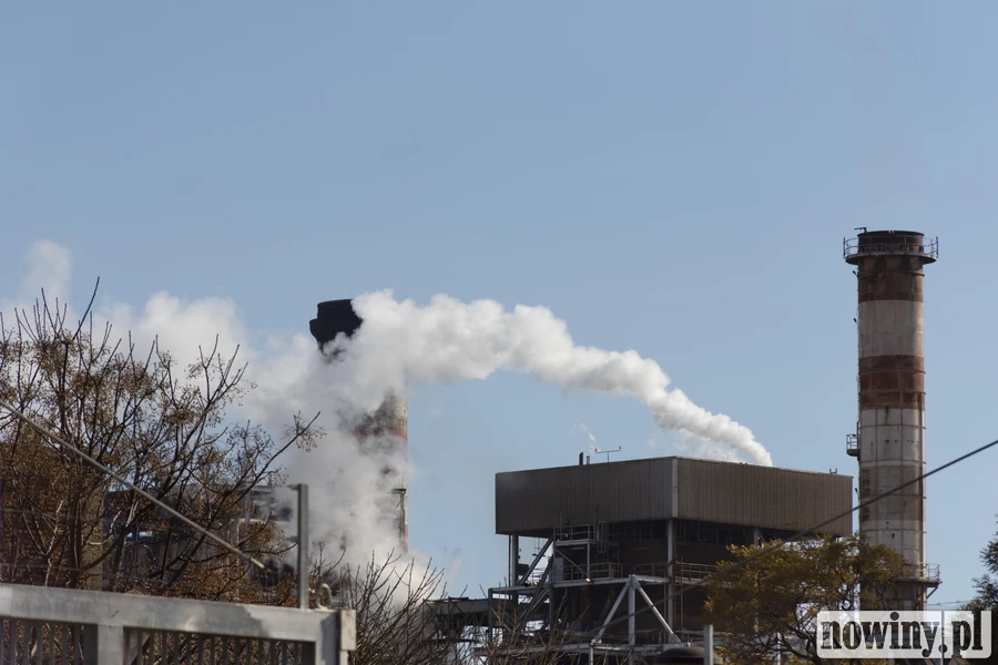 „Tak źle jeszcze nie było”. Gminy z województwa śląskiego alarmują: program Czyste Powietrze utknął