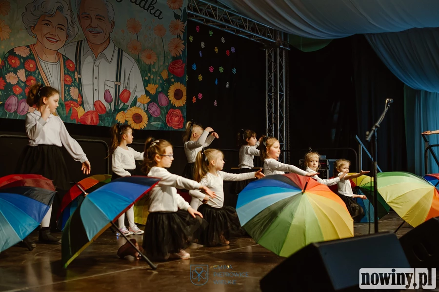 Tak wyglądał Dzień Babci i Dziadka w Pietrowicach Wielkich [ZDJĘCIA]
