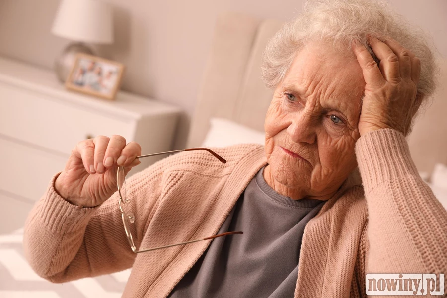 Choroba Alzheimera w rodzinie. Bezpłatny numer dla chorych i opiekunów