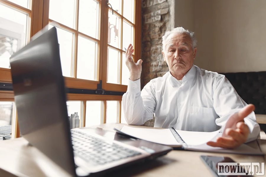 ZUS podnosi limity dla emerytów. To może ochronić część osób przed obniżką świadczenia