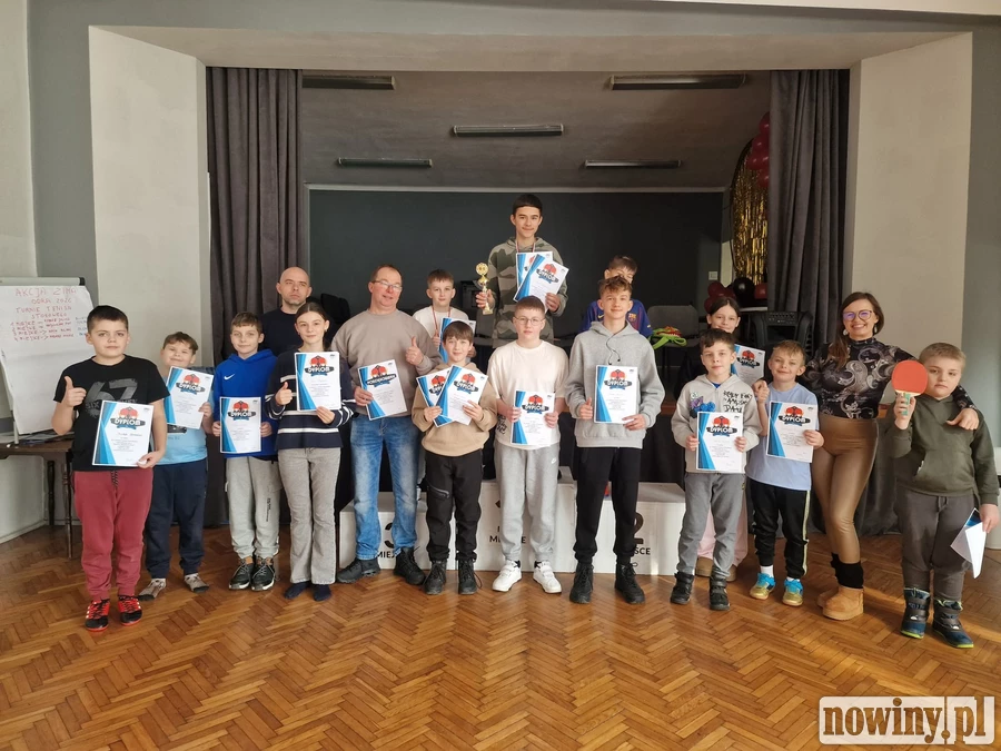 Turniej tenisa stołowego w Odrze [ZDJĘCIA]