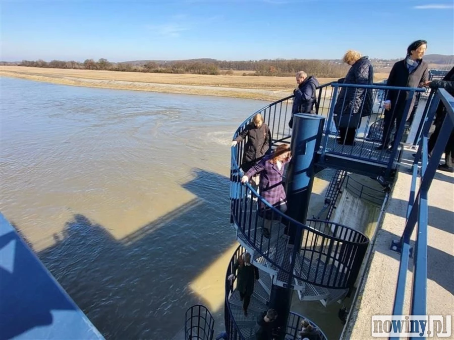 Pogranicze polsko-czeskie potrzebuje nowych zabezpieczeń przeciwpowodziowych. Wizyta wysokiego szczebla na Zbiorniku Racibórz Dolny