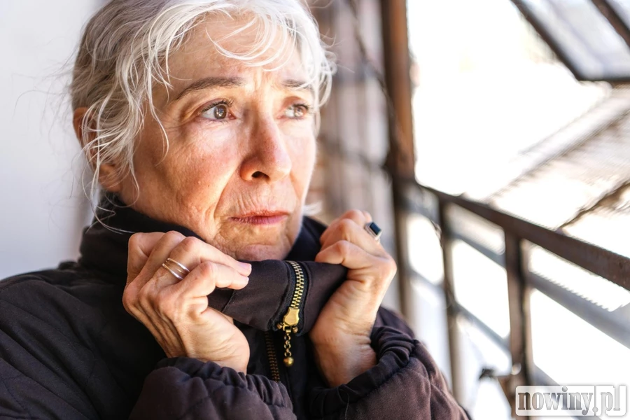 Zagubiona 82-latka trafiła na policję. Jastrzębscy policjanci pomogli jej wrócić do domu