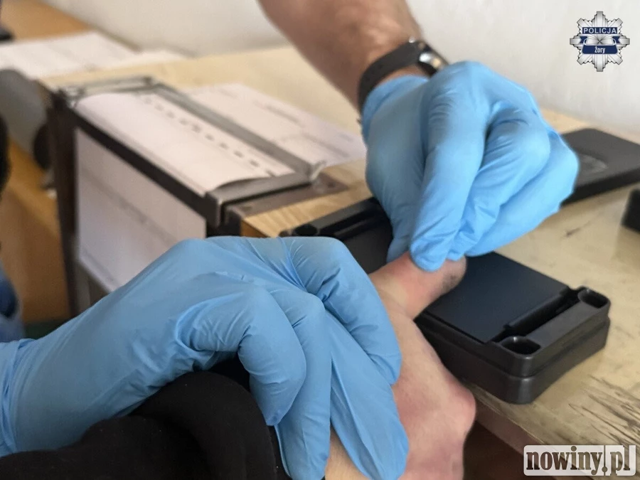 Dwóch mężczyzn zatrzymanych w Żorach po włamaniu do altanki. Jeden z nich był poszukiwany