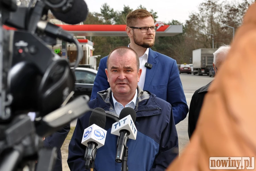 Zawiadomienie do prokuratury po pikiecie przed biblioteką w Rybniku. Radny odnosi się do sprawy