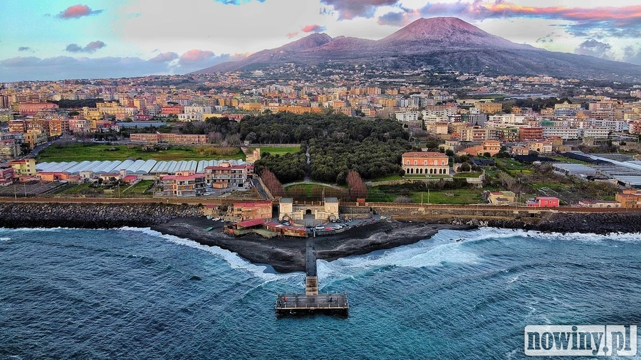 Neapol – miasto tysiąca kontrastów. Kolejne spotkanie „Babińca” w bibliotece
