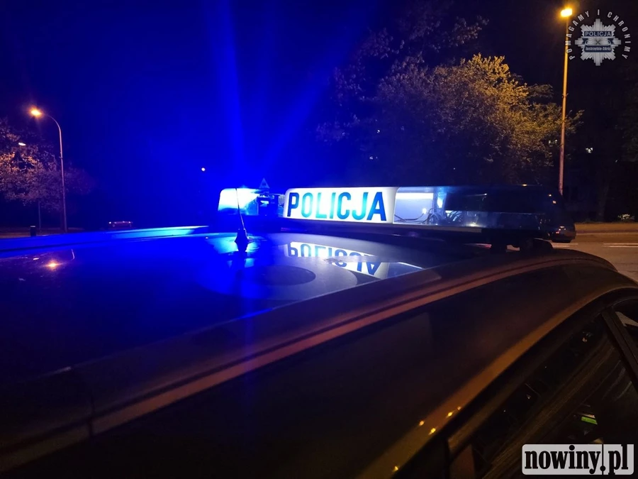 Wiadukt w Chwałowicach zamknięty! Z obiektu sypie się tynk, na miejscu inspekcja budowlana