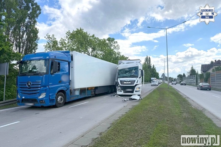Zderzenie ciężarówek na "wiślance" w Żorach. Droga była zablokowana przez 3 godziny