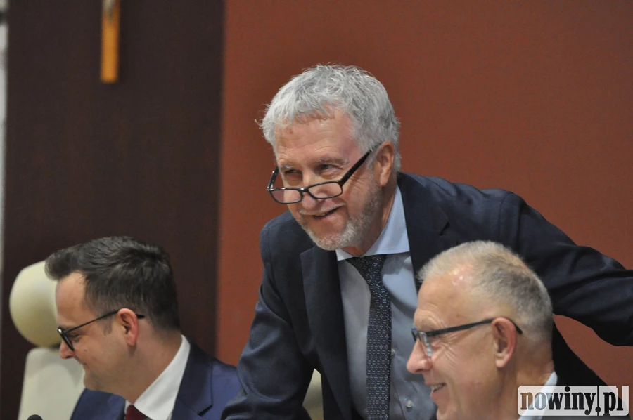 „800 plus” dla Jacka Wojciechowicza. Przewodniczący Lenk chce, żeby prezydent Raciborza zarabiał więcej