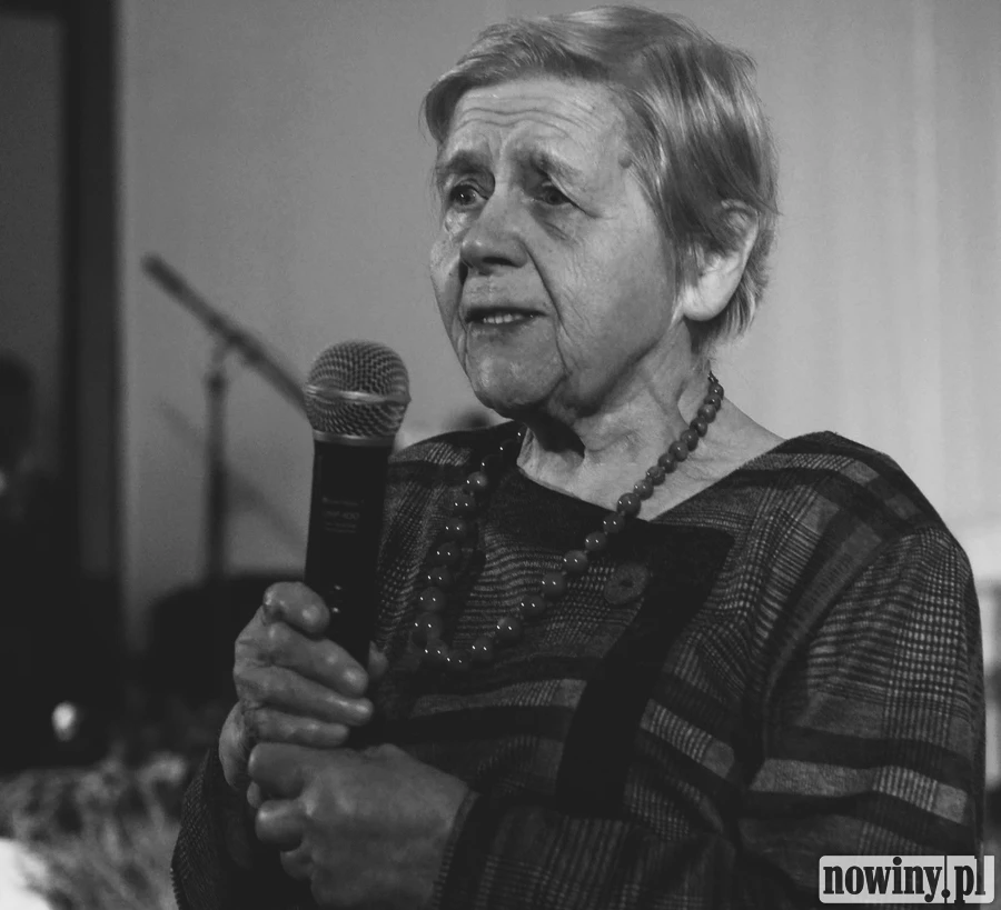 Odeszła Anna Musiolik. Pierwsza dyrektor Zespołu Szkół Nr 2 im. Wojciecha Korfantego