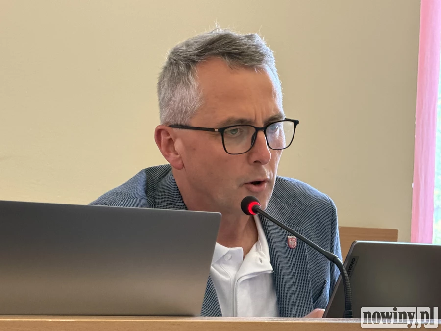 Radny Polowy znów podał, iż urząd ma nadwyżkę z opłat śmieciowych, a Raciborzanie przepłacają za odpady. Zareagował skarbnik Holesz