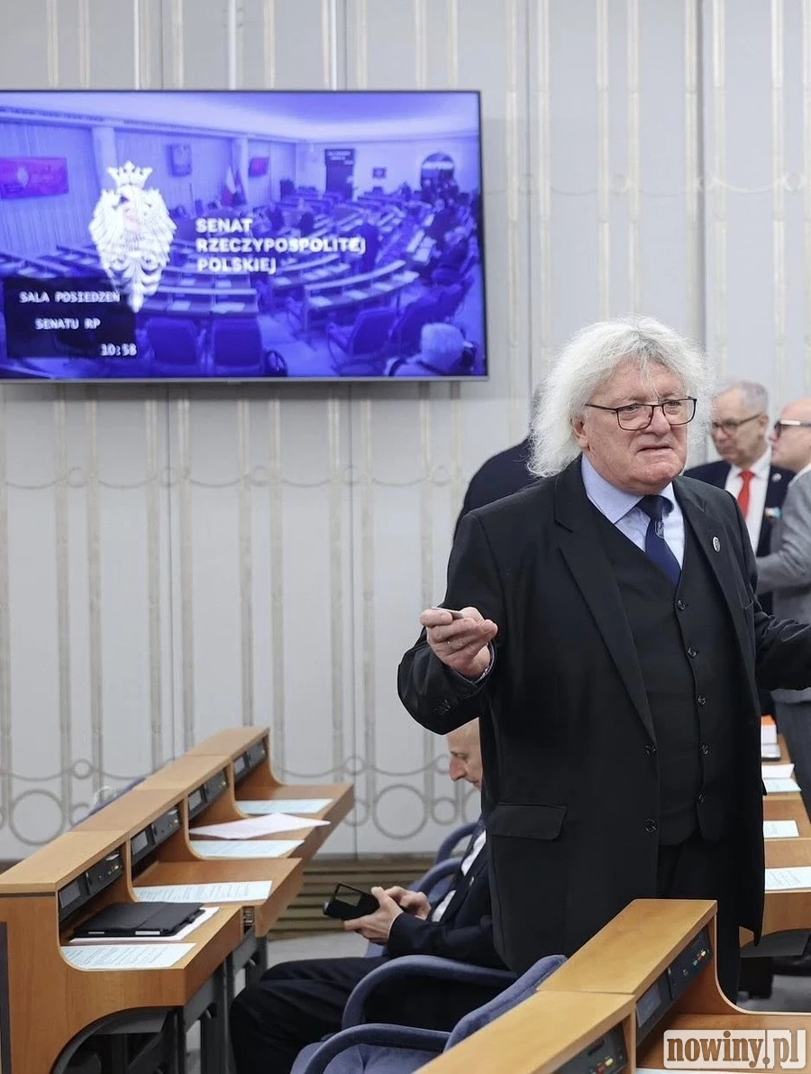 Senator Siedlaczek pokazał swój aktualny majątek. Ma mniej oszczędności, ale spłacił kredyt