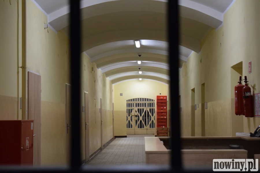Użyła dzwonka, a potem trafiła za kraty. Nietypowe zatrzymanie w Raciborzu