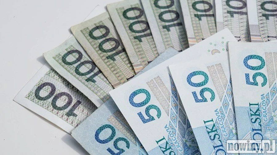 Zarobki samorządowców w powiecie wodzisławskim. Kto z największą, a kto z najmniejszą pensją?