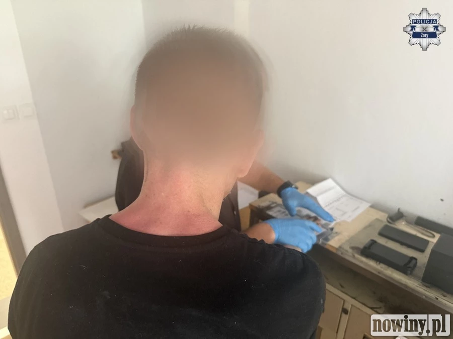 Włamywacz nie umknął stróżom prawa. "Obrabiał" kwiatomaty, kradł paliwo na stacjach