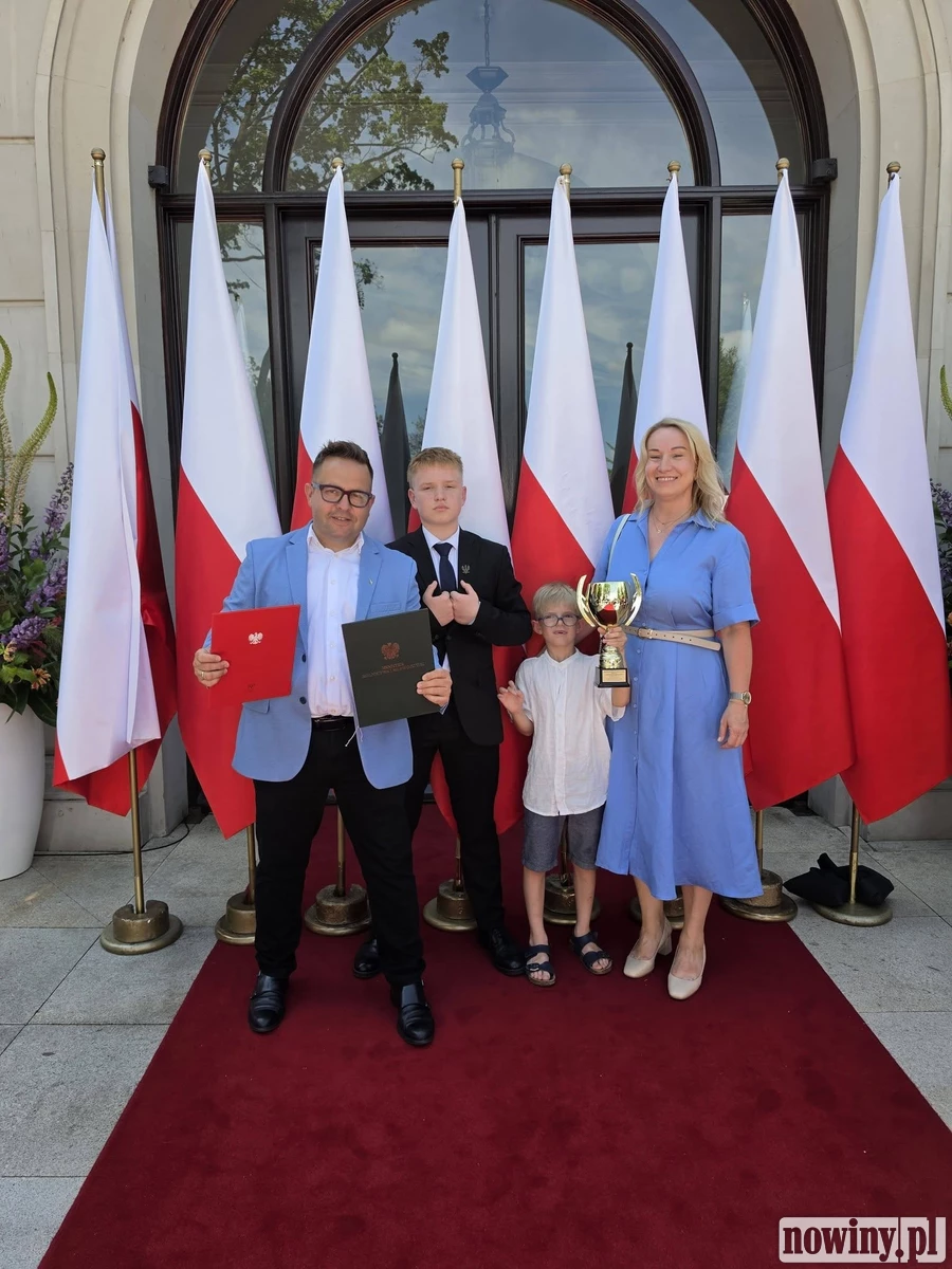 Lody z Raciborza wśród najlepszych w kraju. Tomasz Szypuła laureatem AgroLigi 2025, gratulował mu prezydent Polski