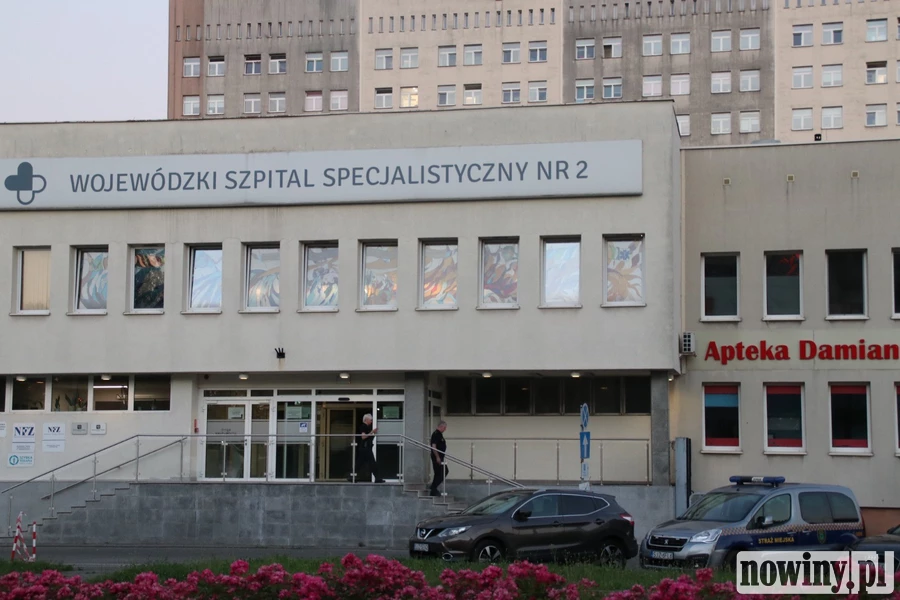Atak nożownika w szpitalu. 19-latek z Jastrzębia-Zdroju z zarzutami usiłowania zabójstwa 4 osób