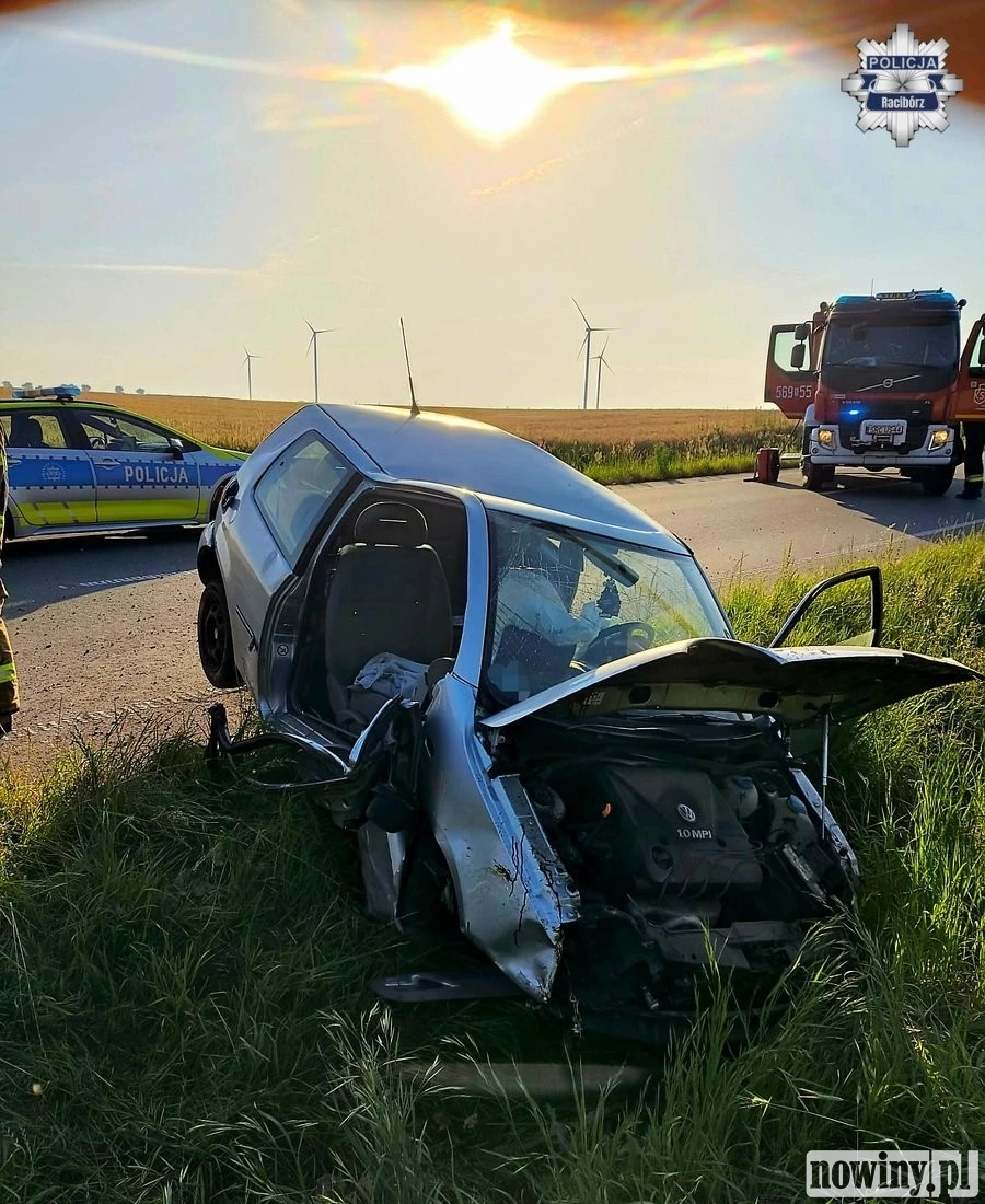 Kierująca Volkswagenem straciła panowanie nad pojazdem w Cyprzanowie