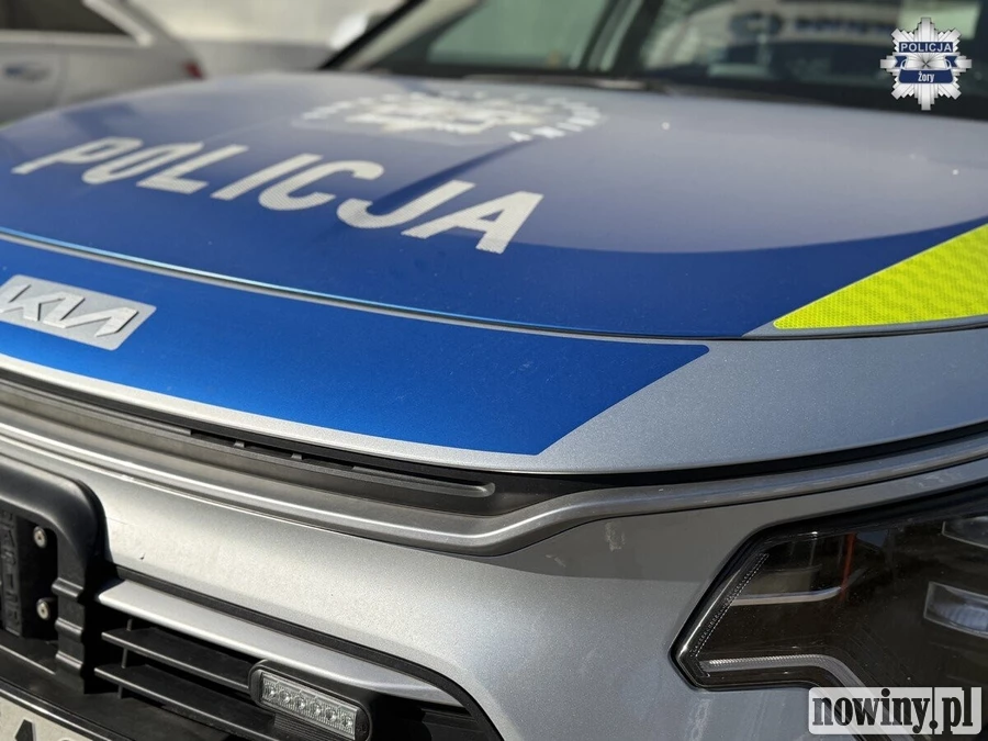 Groził rodzinie śmiercią i podpaleniem domku. Policja zatrzymała 69-latka