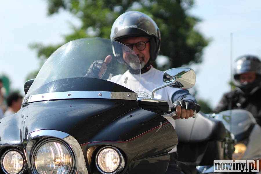 66. odpust św. Krzysztofa w Pogrzebieniu. Motocykliści przejechali w paradzie [ZDJĘCIA]