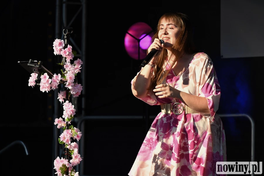 Pierwszy solowy koncert Amelii Lipy. Artystka związana z Raciborzem spełniła muzyczne marzenie