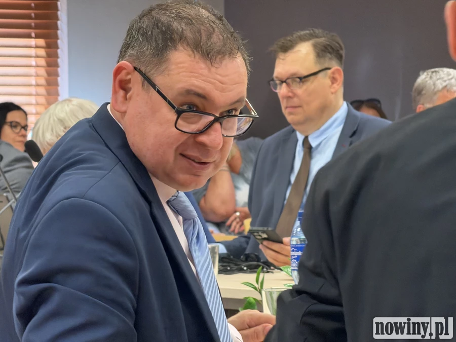 Czy politykom można ufać? PiS woli mieć na piśmie deklaracje prezydenta Raciborza
