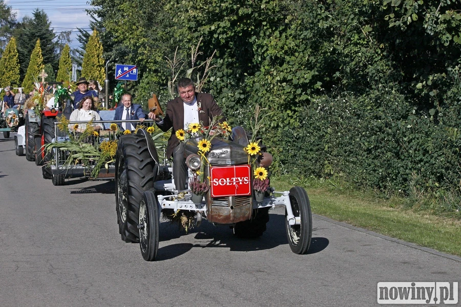 Dożynki w Książenicach. Mieszkańcy świętowali zakończenie żniw [ZDJĘCIA]