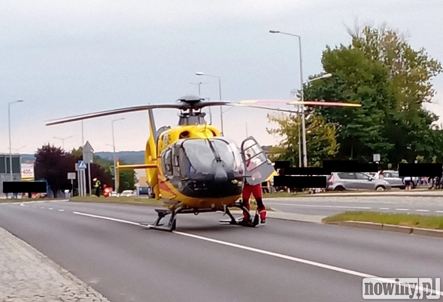 Wypadek z udziałem motocykla i hulajnogi. Dziecko zabrane przez LPR [ZDJĘCIA]