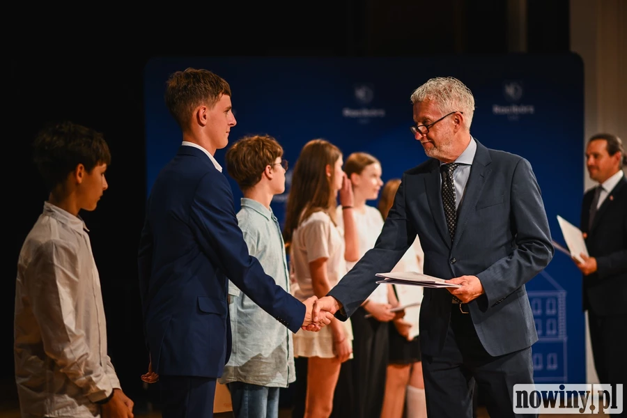 270 prymusów i 13 nagród artystycznych na gali stypendiów prezydenta Raciborza. „Jesteście zdolni, pracowici, konsekwentni”