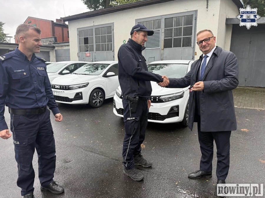 Cztery nowe samochody dla żorskich policjantów. Miasto pokryło połowę kosztów zakupu