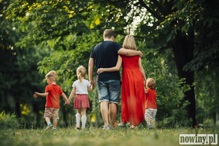 Zmieniasz numer konta? ZUS ma istotną wiadomość dla rodziców pobierających 800 plus
