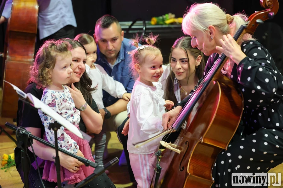 Przez zabawę do świata muzyki. „Brzydkie kaczątko” zainauguruje nowy sezon „Maluchów w krainie dźwięku” w RCK!