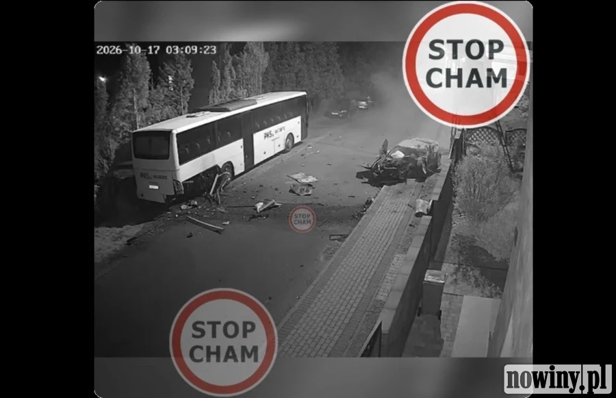 Dramatyczne nagranie z Pstrążnej. Hyundai wbił się w autobus, auto zostało zmiażdżone