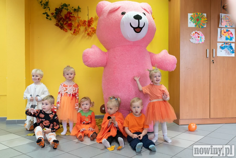 Dyniowa zabawa pełna uśmiechów. Maluchy świętowały jesień w Uchylsku [ZDJĘCIA]