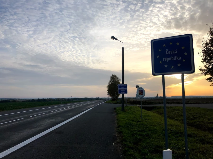 Od poniedziałku Czesi zamykają granice, ale zrobili wyjątek m.in. dla pracowników transgranicznych
