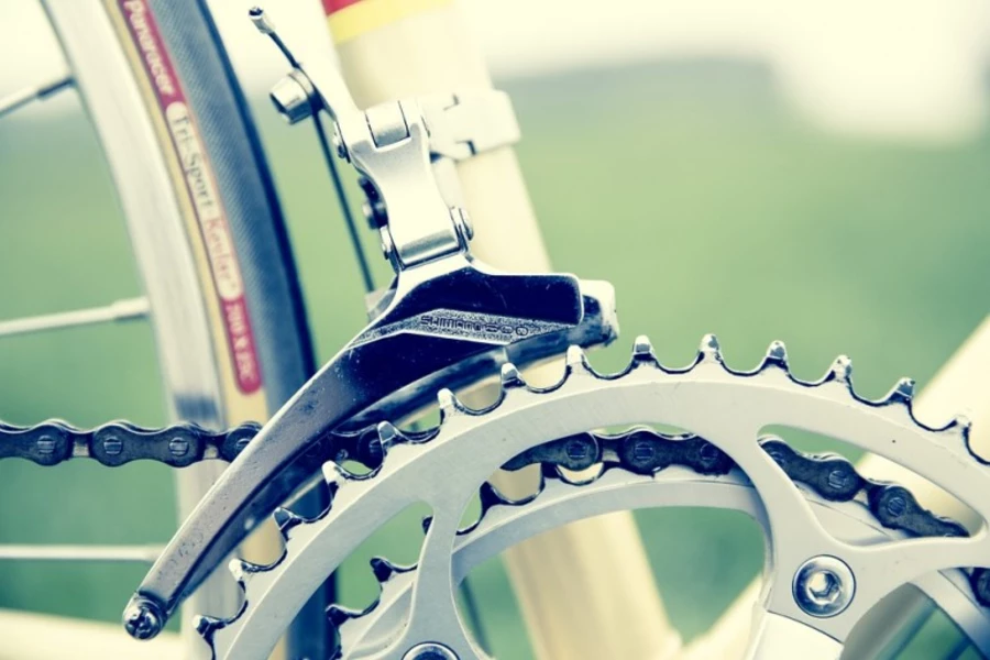 Rowerzysta został potrącony przez samochód