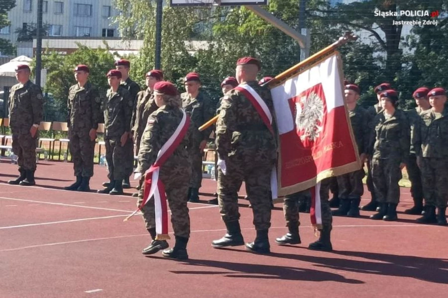 Uczniowie klas mundurowych złożyli ślubowanie