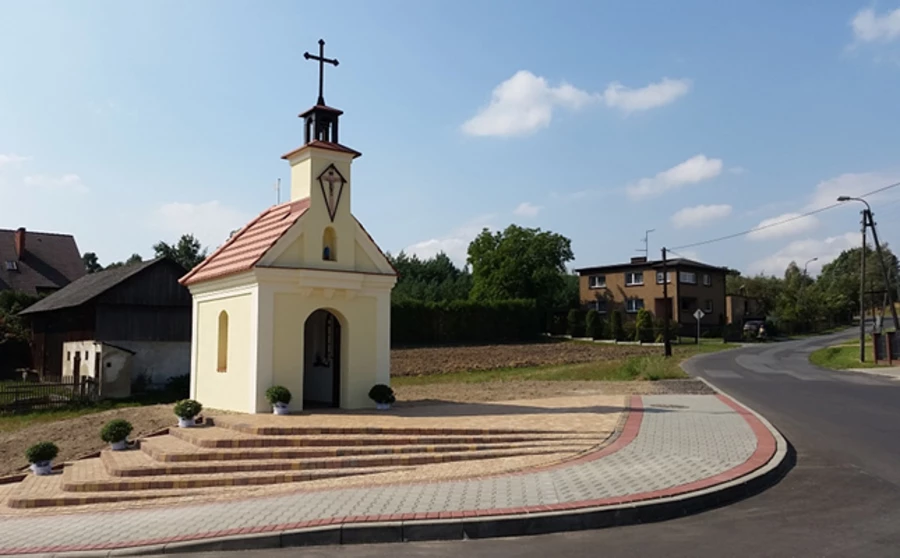 Odremontowano kapliczkę w Moszczenicy