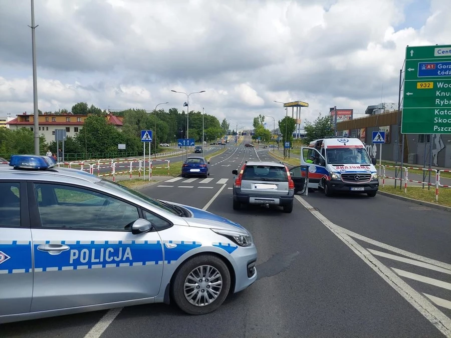 68-latek wyprzedzał na przejściu dla pieszych w Żorach i potrącił dziecko