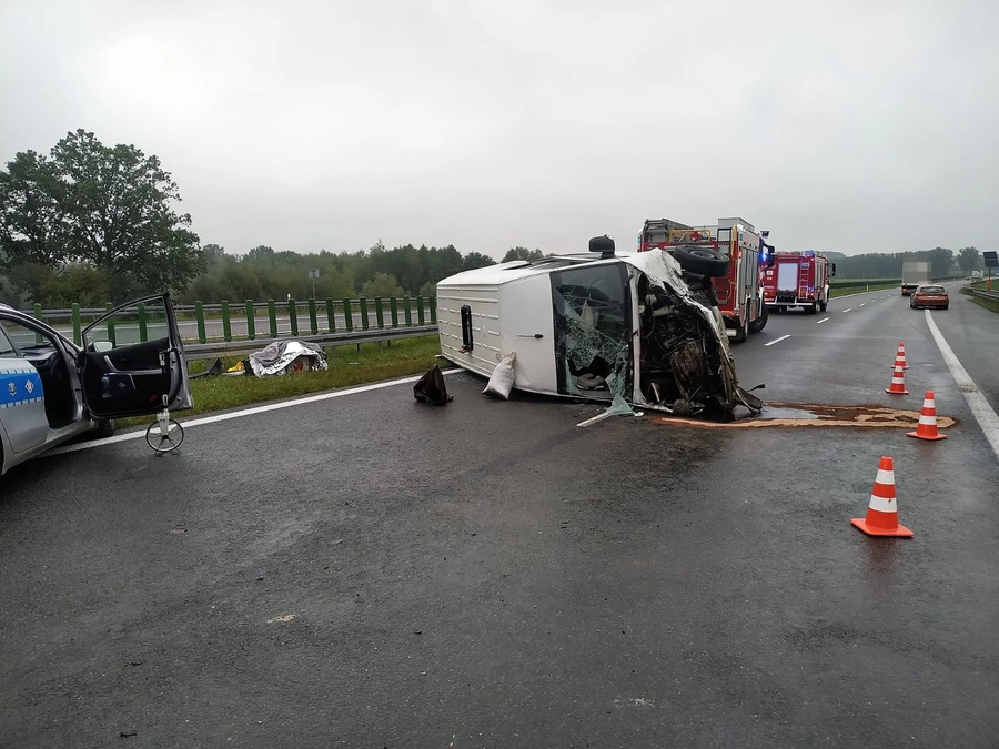 Uwaga! Wypadek busa na A1. Autostrada w kierunku na Gliwice/Katowice zablokowana