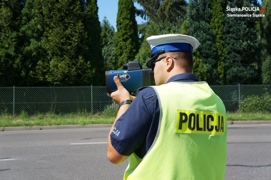 Ukarany mandatem kierowca zwrócił się do komendanta jastrzębskiej policji