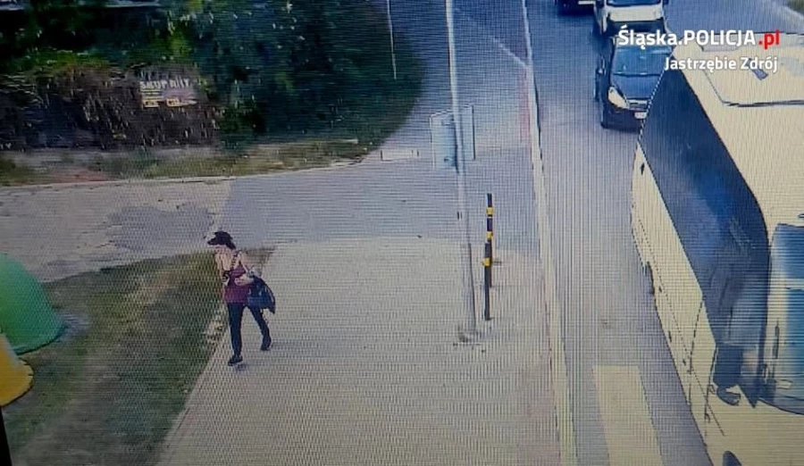 Poszukiwana w sprawie kradzieży roweru elektrycznego. Rozpoznajesz? Daj znać policji z Jastrzębia